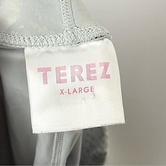 TEREZ Dove Gray Snakeskin Foil UpLift High Compression Leggings Woman’s size XL - Picture 5 of 7